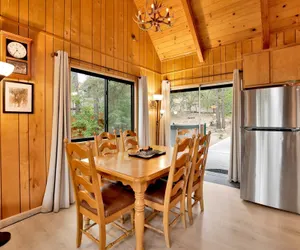 Photo 4 - Lakeview Pines Log Cabin #2585