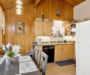 Photo 5 - Sweet Cabin Home Gateway #2576