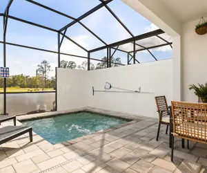 Photo 5 - Stunning Townhome With Private Pool Games Room