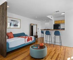 Photo 4 - Blue Flamingo Suites