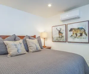 Photo 4 - Skiway Chalet - Next to Warm Springs Lifts - Close to Natural Hot Springs