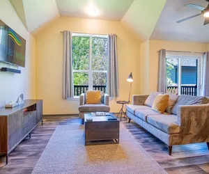 Photo 2 - Della View 2BR Condo - In the Heart of Historic Downtown Hailey!