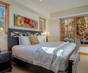 Photo 2 - Elkhorn Springs Sanctuary - Pool/hot Tub/underground Parking