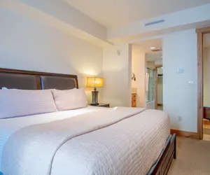 Photo 5 - Elkhorn Springs Sanctuary - Pool/hot Tub/underground Parking