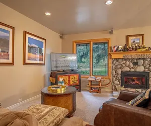 Photo 2 - Sv155 - Walk to Lifts & Town - Hot Tub & Pool