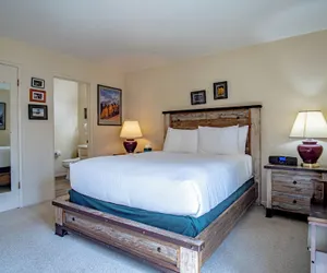 Photo 5 - Sv153 - Walk to Lifts & Town - Hot Tub & Pool