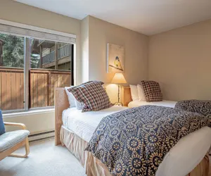 Photo 3 - Sv145 - Walk to Lifts & Town - Hot Tub & Pool