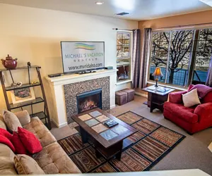 Photo 2 - 2BD Sweetwater Condo - Community Park, Pool + Hot Tub