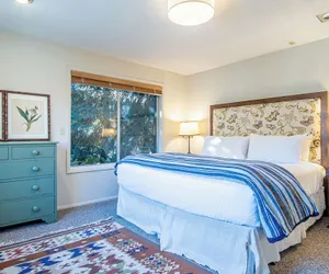 Photo 2 - Bigwood Bliss - 3BD Riverfront Home