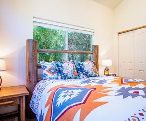 Photo 3 - Sunflower Lane - 4BD Sun Valley Retreat + Resort Amenities