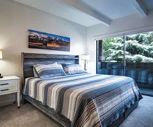 Photo 3 - Downtown Ketchum Condo - Walk to Ski Lifts!