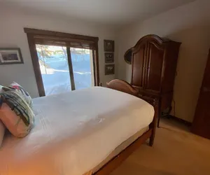 Photo 3 - Snow Creek 1551 - Ski-in/ski-out + Pool & Hot Tub