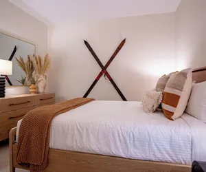 Photo 4 - Snow Star Serenade - Hot Tub + Gym + Walk to Downtown & ski Lifts!