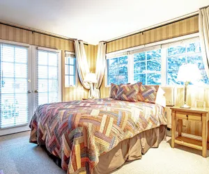 Photo 4 - Trail Creek Treasure - Luxury 3BD nr SV Ski Lifts