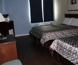 Photo 5 - Arrowhead Inn