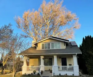 Photo 2 - Historic Yakima Home 4BR Office Backyard Oasis