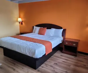 Photo 3 - Espana Motel