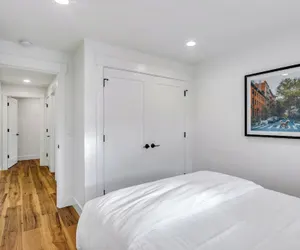 Photo 2 - Sunny 3BR Retreat Near Everet Waterfront