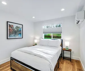 Photo 3 - Sunny 3BR Retreat Near Everet Waterfront