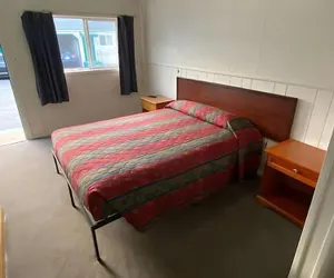 Photo 2 - Tacoma Center Motel