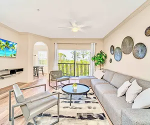 Photo 4 - Upstay Condo w Pool Sauna Sleeps 8