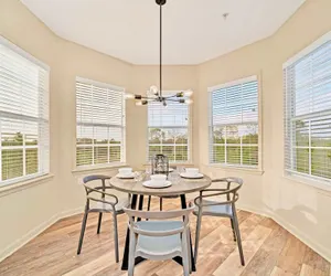 Photo 2 - Upstay Condo w Pool Sauna Sleeps 8