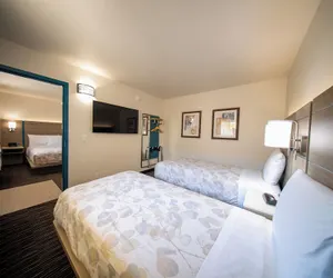 Photo 4 - Lemon Heights Inn