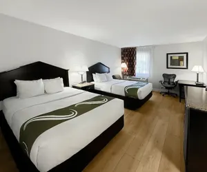 Photo 5 - 1734 West Hotel