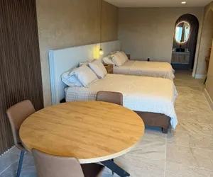 Photo 4 - Presidio Inn