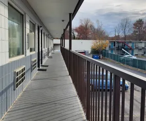 Photo 5 - Oyo Eagle Inn Motel