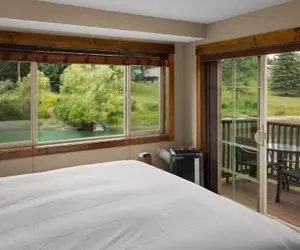 Photo 3 - Duck Inn Lodge