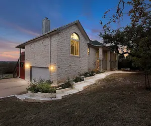 Photo 2 - 4br Leander Retreat With Hot Tub & Views 4 Bedroom Home