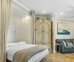 Photo 3 - 1 bed Beach Pools Waterfront Boating Palmaway