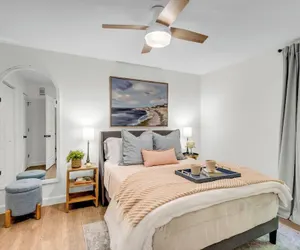 Photo 3 - Porter Condos