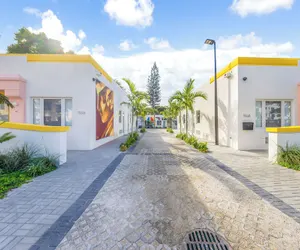 Photo 2 - El Jardín by Renzzi