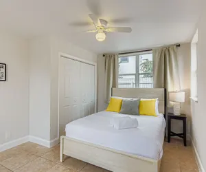 Photo 3 - Lauderdale Breeze Villas