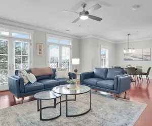 Photo 2 - Sleeps 28 4 Suites in Walkable Historic District The Juliette by Avantstay