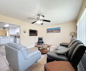 Photo 2 - 2737 Bel Aire Circle