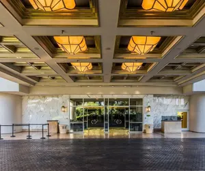 Photo 5 - MGM 1811 Deluxe Studio Strip View