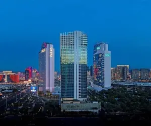 Photo 3 - Amazing 23rd FL Studio W_balcony Access