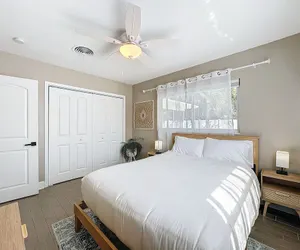 Photo 4 - 1465 Satsuma Street