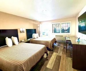 Photo 5 - Kermit Inn