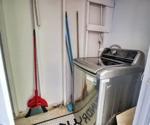 Photo 4 - Stylish Retro Vibes Private BBQ & Beach Access