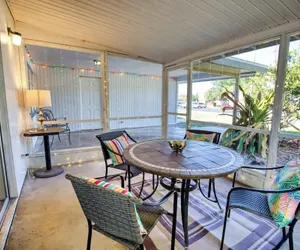 Photo 2 - Stylish Retro Vibes Private BBQ & Beach Access