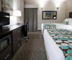 Photo 3 - University Inn