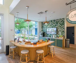 Photo 4 - Lotus 2506