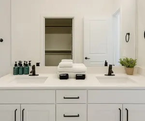 Photo 5 - Cozy & Chic - Worker Friendly