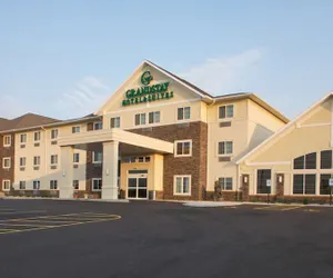 Photo 2 - GrandStay Hotel & Suites Mount Horeb - Madison