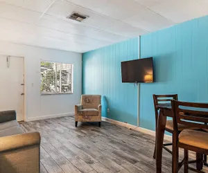 Photo 3 - Malibu Resort Motel