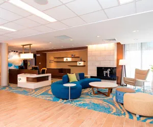 Photo 2 - Fairfield Inn & Suites Tampa Westshore / Airport